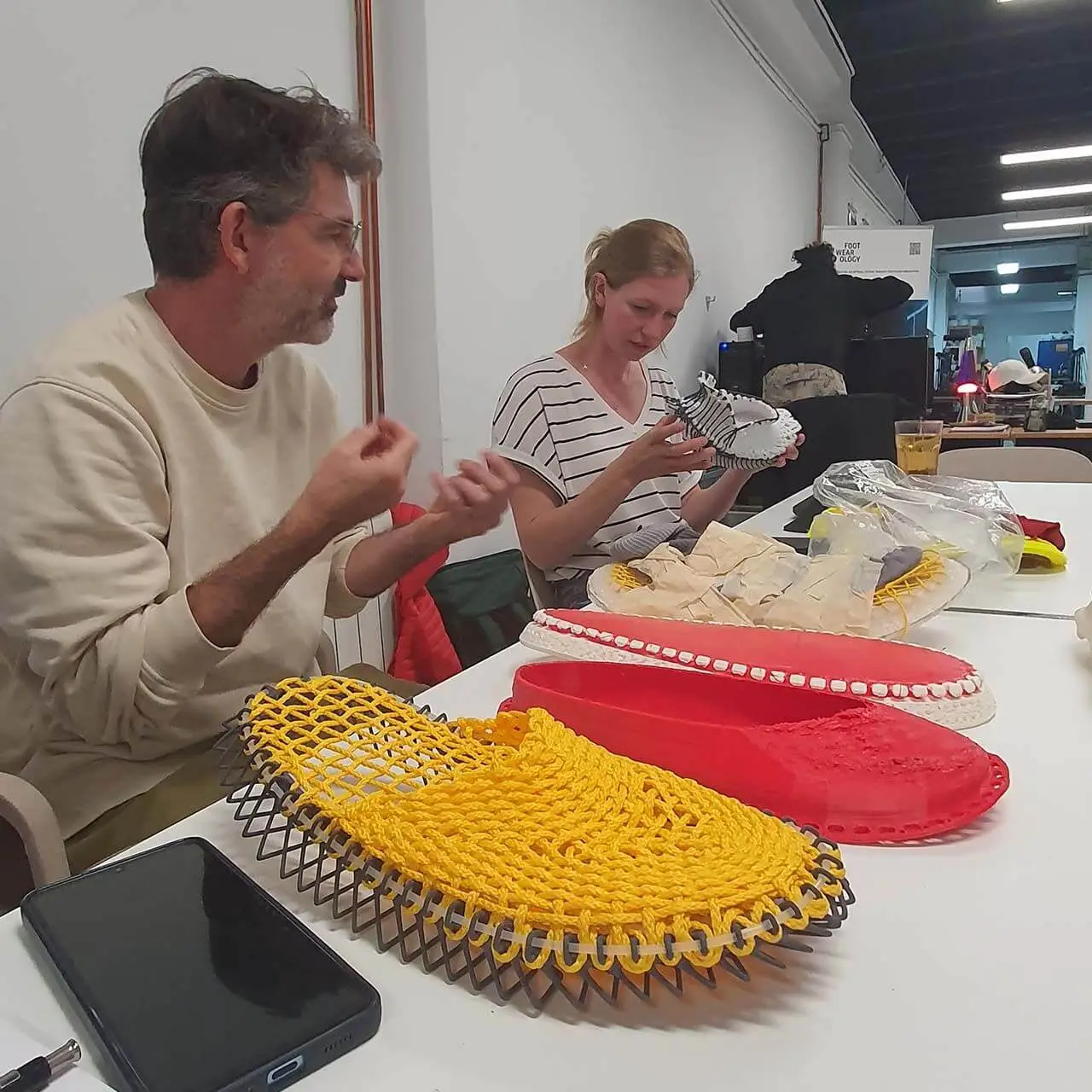 Course participants working at the Footwearology Lab